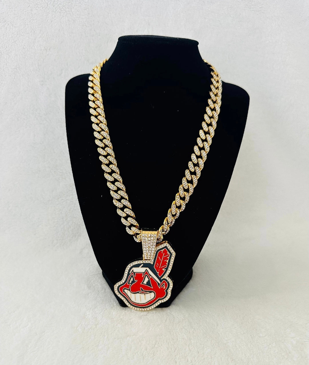 Cleveland Indians Men’s Large Gold Iced Cuban Chain 24”, US SHIP