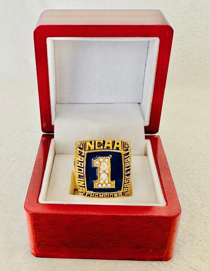1993 North Carolina Tarheels NCAA Championship Ring with box, US Ship
