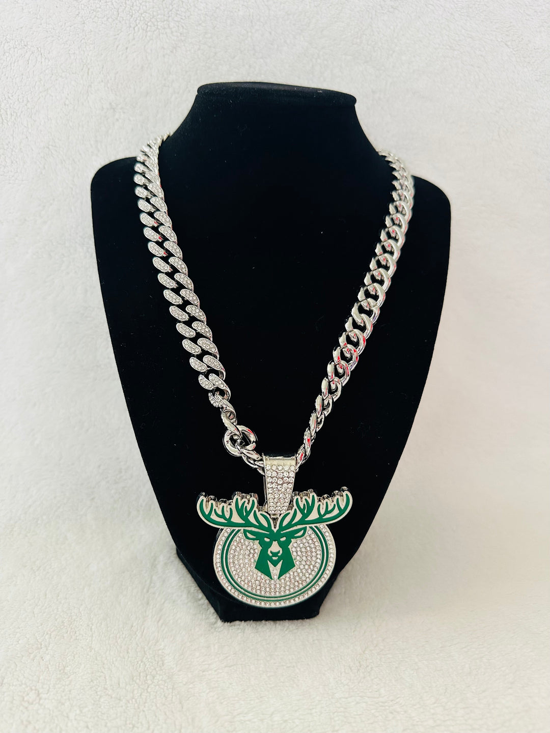 Milwaukee Bucks Large Silver Iced Cuban Chain 20” - EB Sports Championship Rings