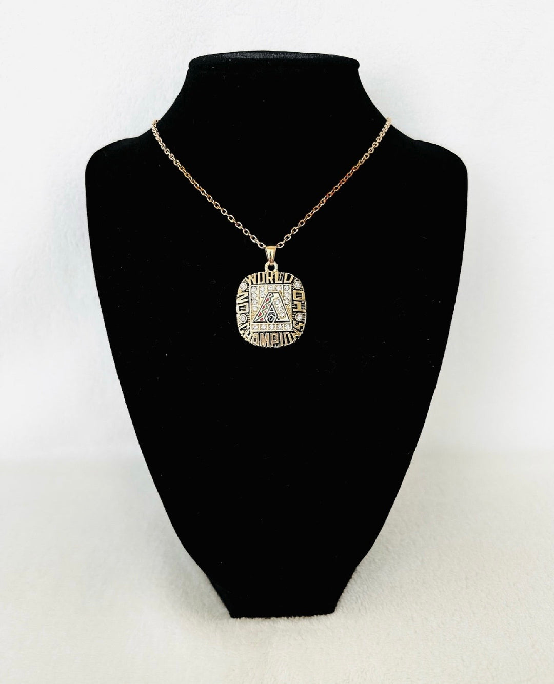 2001 Arizona Diamondbacks JOHNSON Pendant- World Series Championship, 🇺🇸 Ship