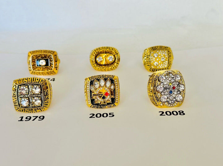 Pittsburgh Steelers Super Bowl championship ring with customizable NFL fan jewelry, featuring team logo and box display.