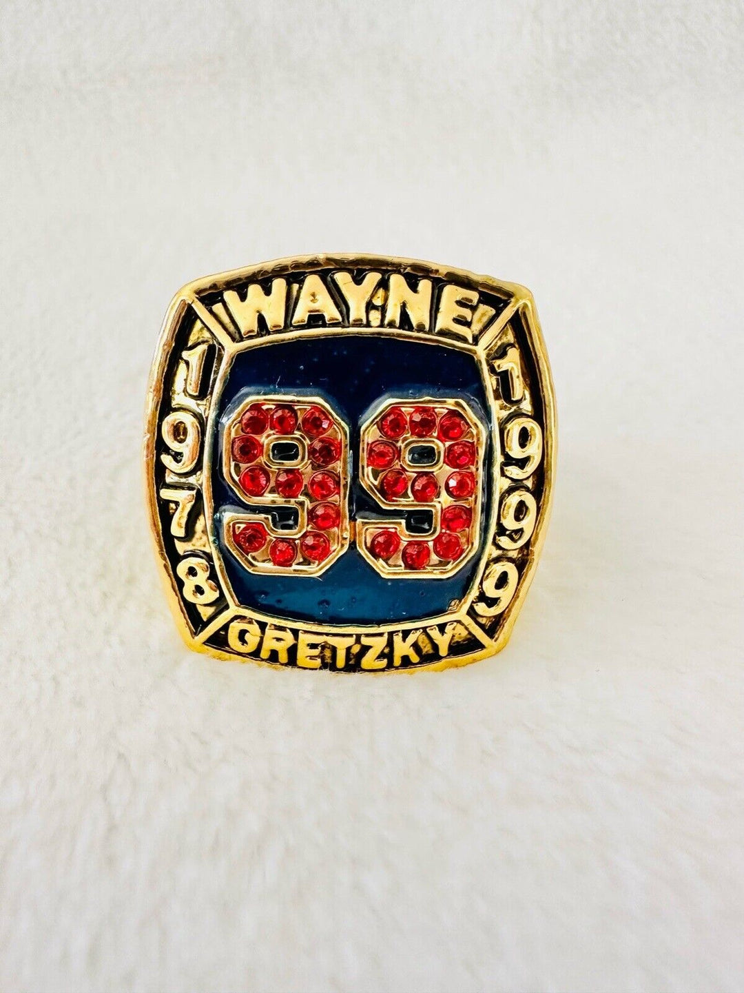 1978-1999 Wayne Gretzky NHL Hall of Fame ring from EBSportsRings.com, featuring detailed design and Hall of Fame inscription.