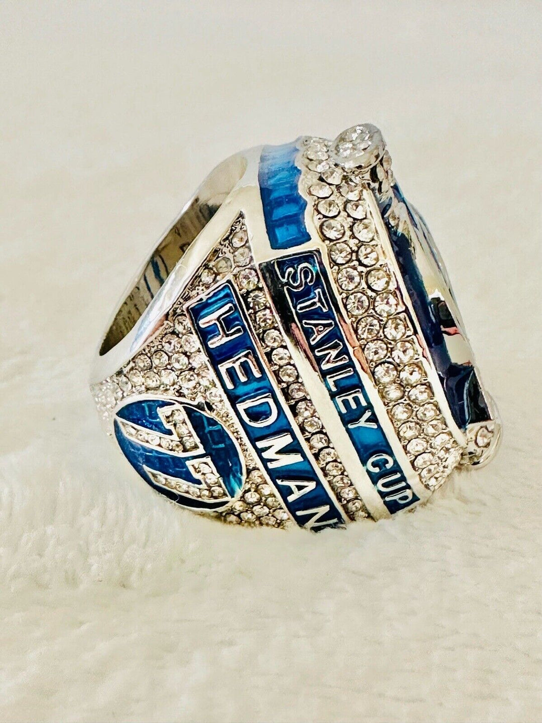 2020 Tampa Bay Lightning Stanley Cup Championship Ring with box, NHL hockey fan memorabilia by EBSportsRings.com