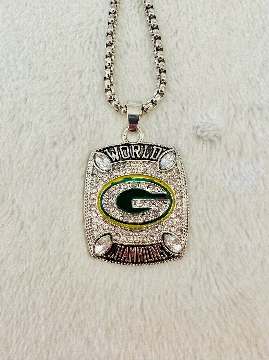 Green Bay Packers Aaron Rodgers Championship Pendant Necklace, US SHIP - EB Sports Champion&