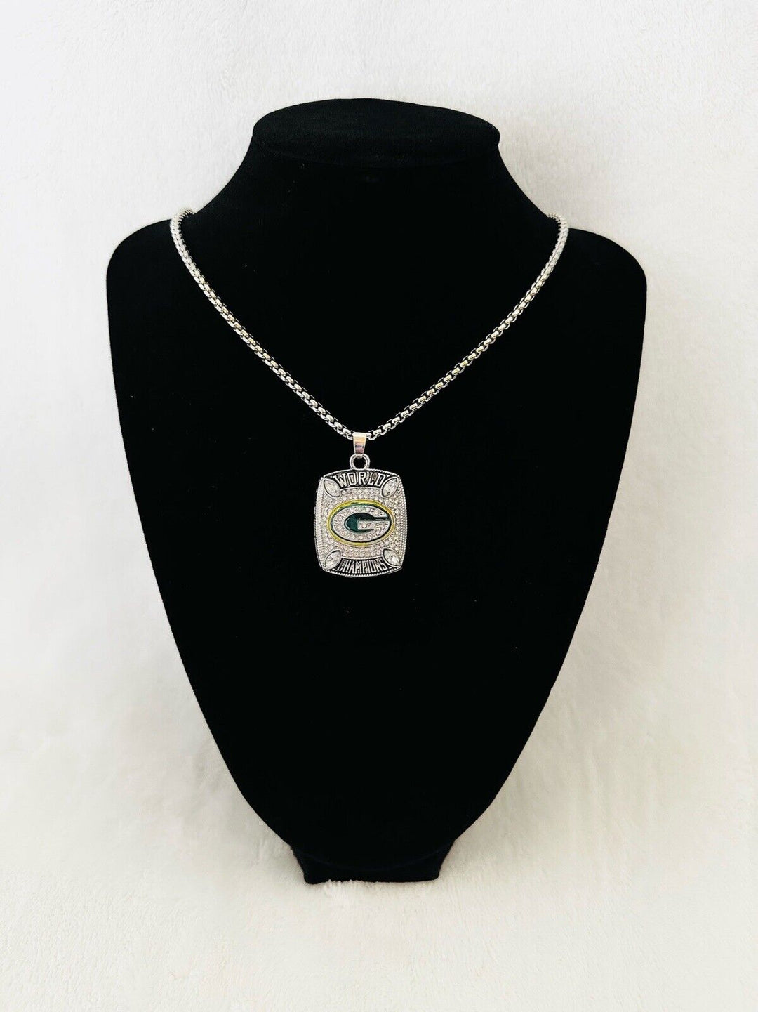 Green Bay Packers Aaron Rodgers Championship Pendant Necklace, US SHIP - EB Sports Champion&