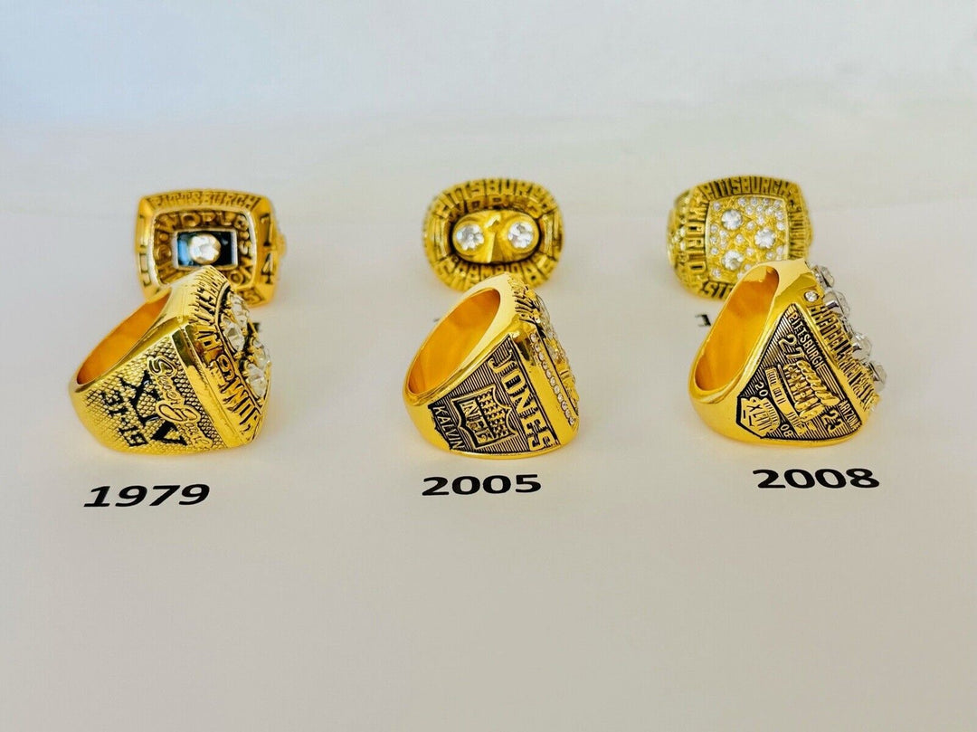 Pittsburgh Steelers Super Bowl Championship ring with customizable NFL fan jewelry, displayed with team logo and signature design.