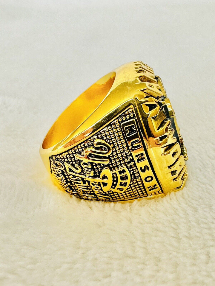 1977 NEW YORK Yankees World Series Champions Replica Ring,  SHIP - EB Sports Champion&