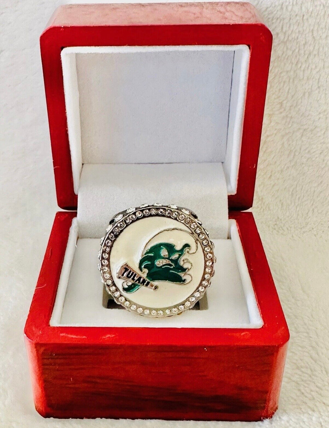 Tulane Green Wave Graduation Ring with box