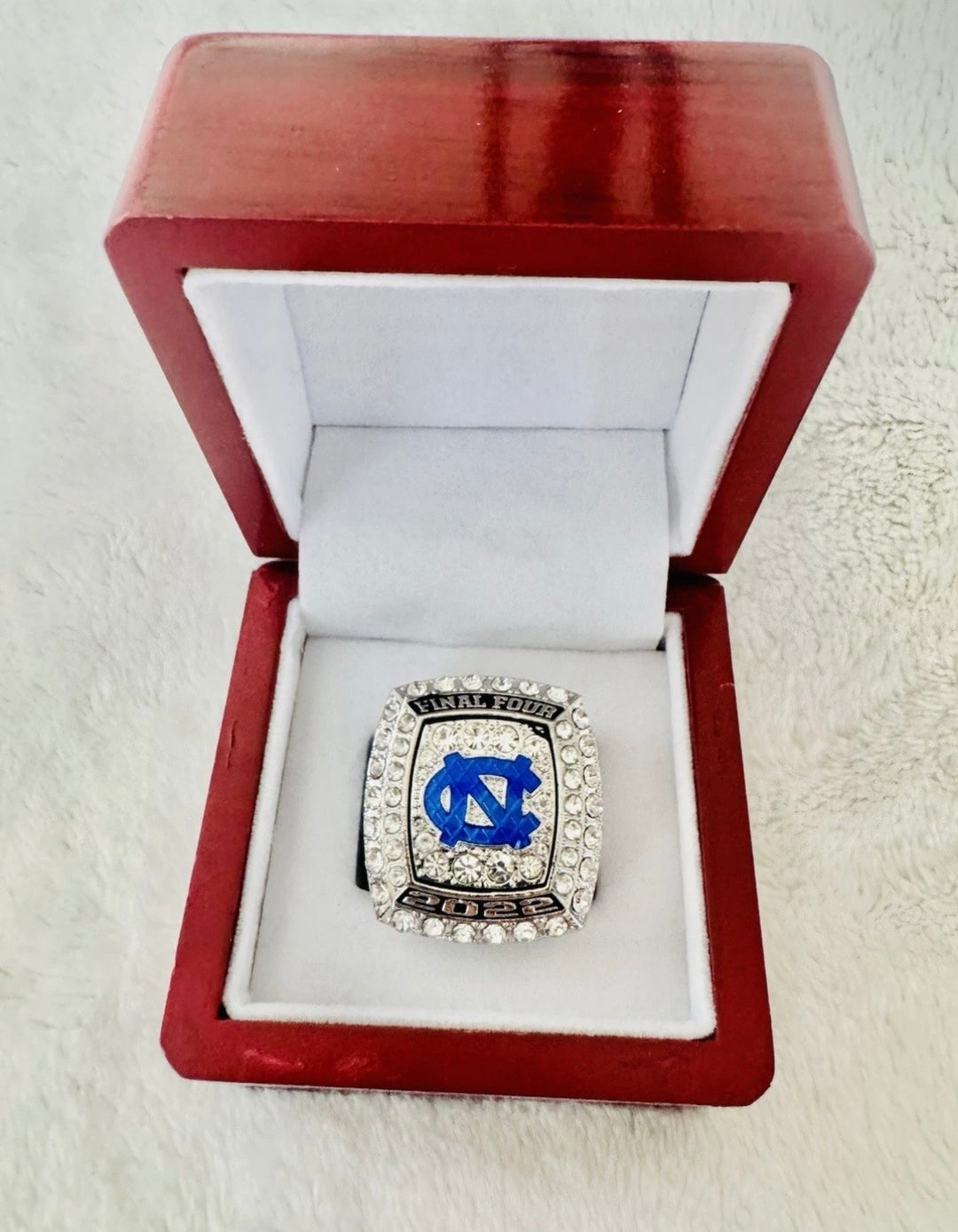 2022 North Carolina Tarheels Final 4 NCAA Championship Ring with box, US Ship