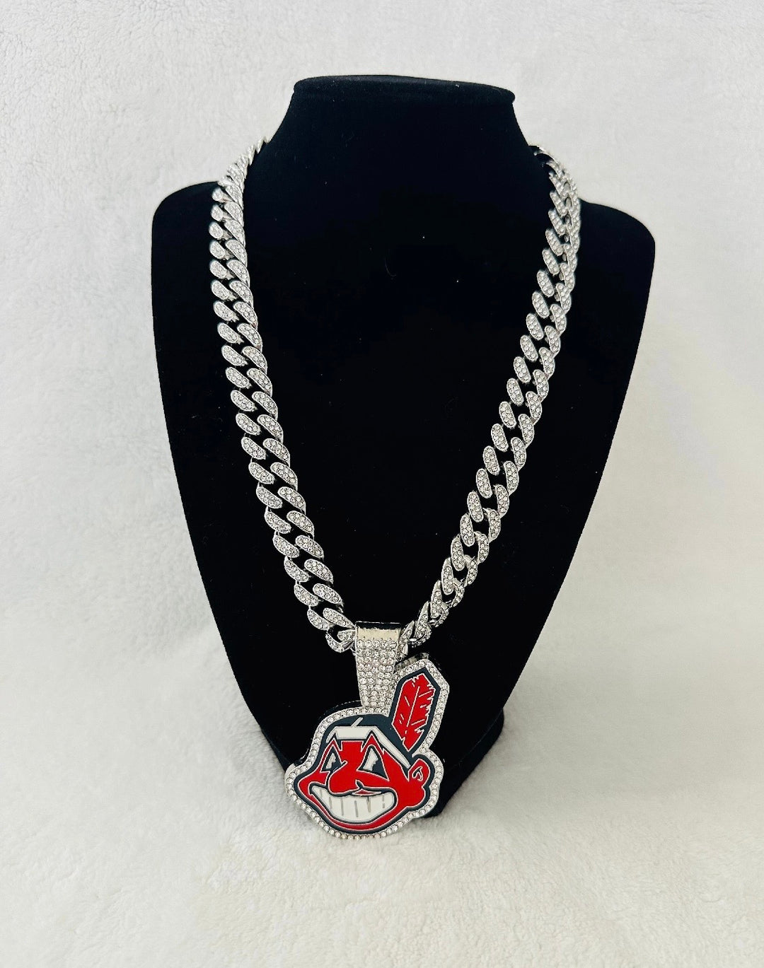 Cleveland Indians Men’s Large Silver Iced Cuban Chain 24”, US SHIP