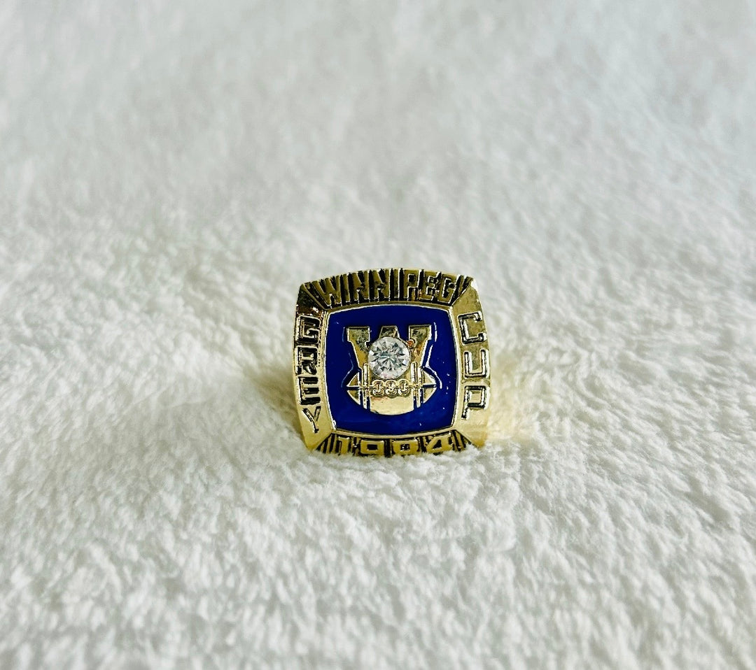1984 Grey Cup Champions Ring with box Winnipeg Blue Bombers, Canadian Football