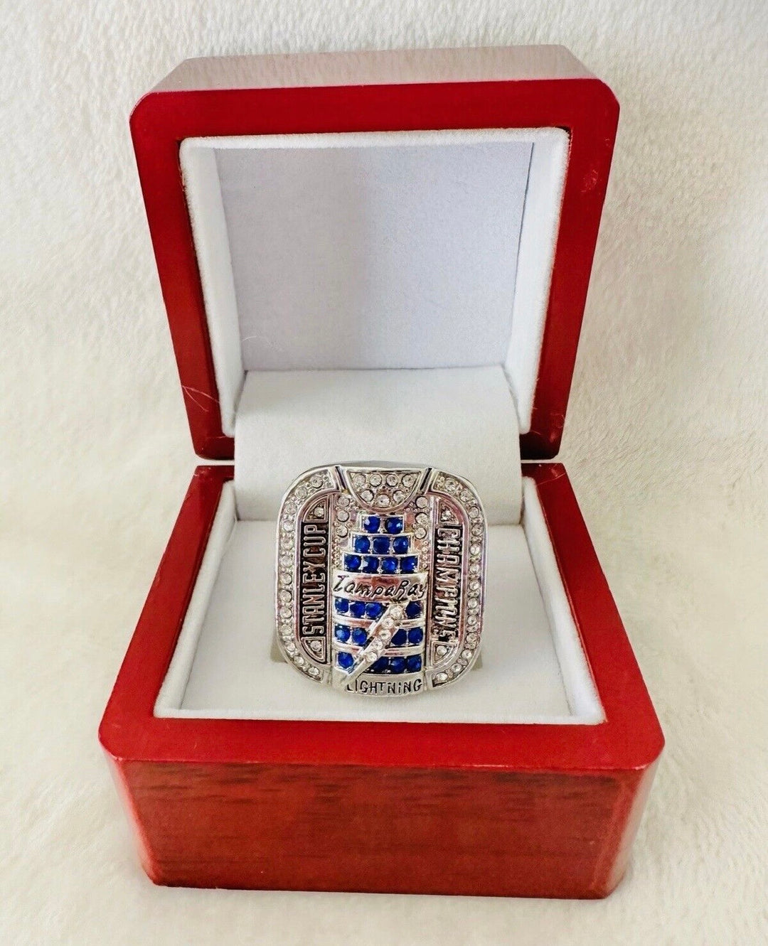 2004 Tampa Bay Lightning Stanley Cup Championship Ring with box, US SHIP