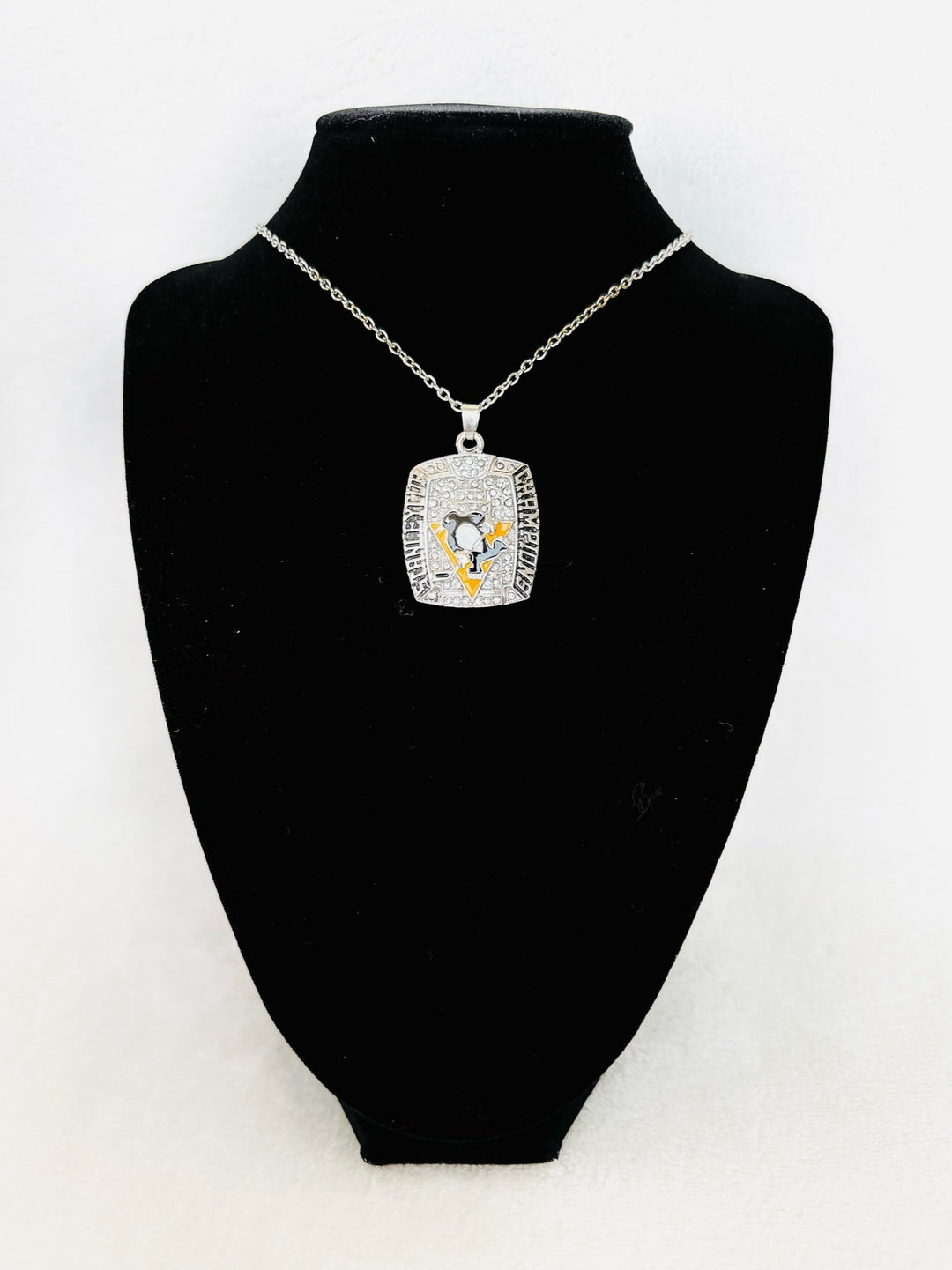 2016 Pittsburgh Penguins Stanley Cup Championship Pendant - EB Sports Championship Rings