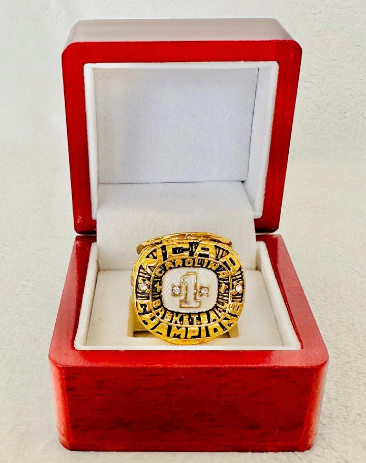 1982 North Carolina Tarheels NCAA Championship Ring with box, US Ship