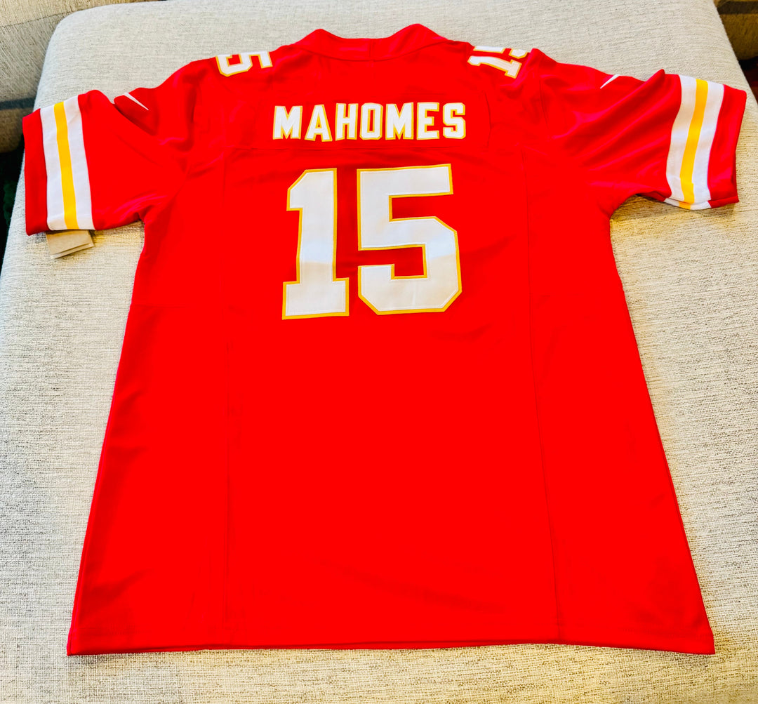 Kansas City Chiefs Patrick Mahomes authentic NFL jersey in red with team logo and player number, sports fan apparel.