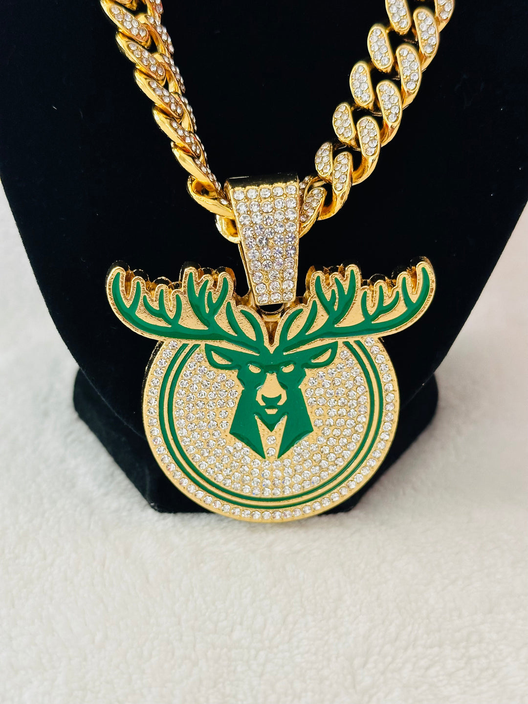 Milwaukee Bucks Large Gold Iced Cuban Chain 20” - EB Sports Championship Rings