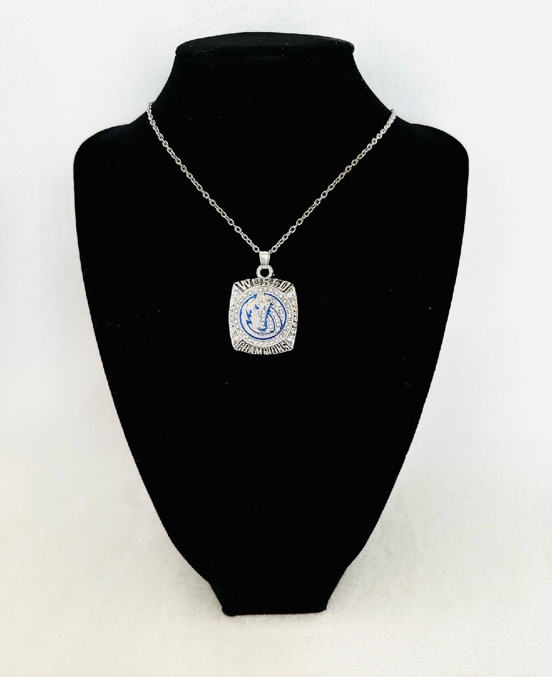 2011 Dallas Mavericks NBA Championship Pendant, 🇺🇸 SHIP