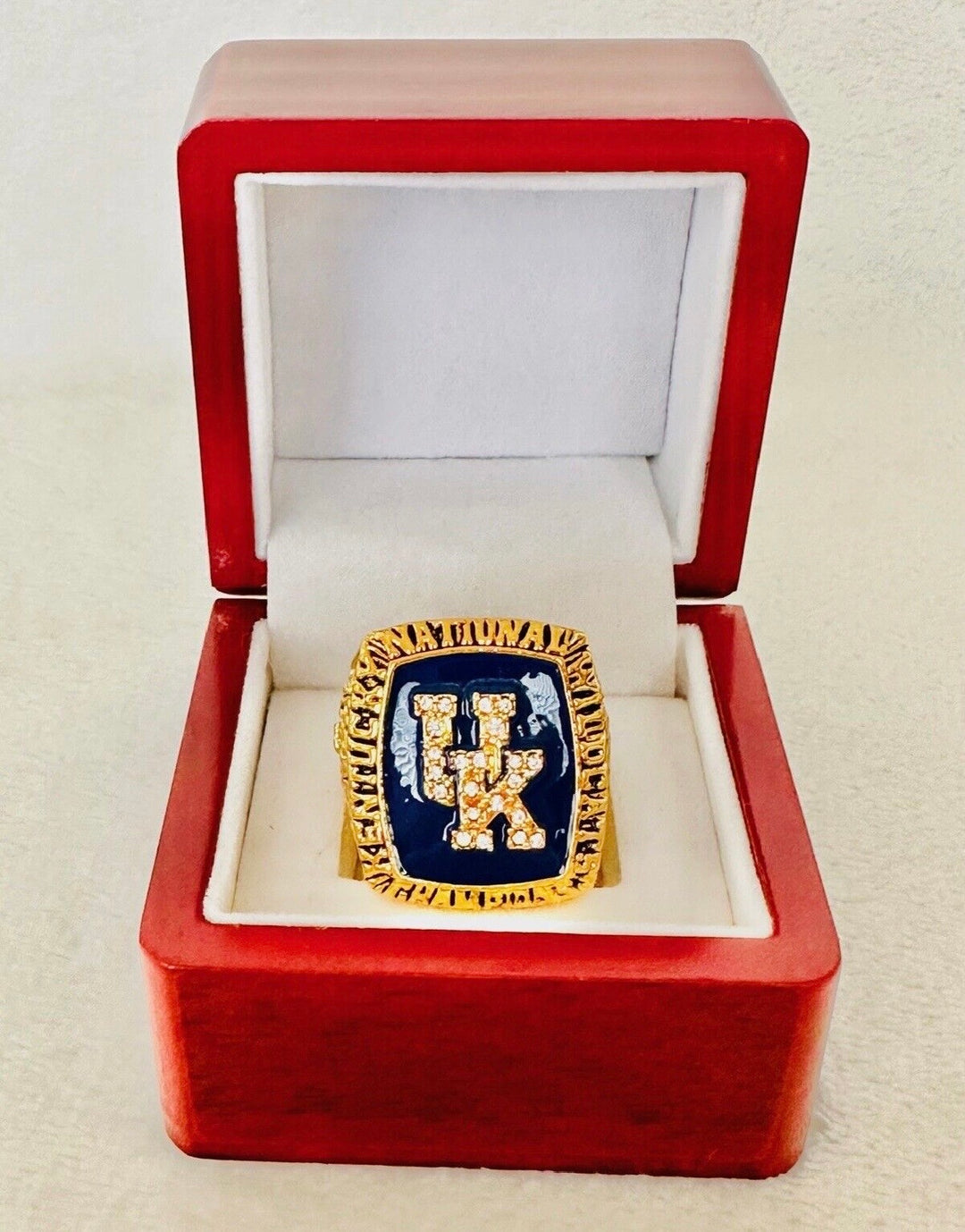 1998 Kentucky Wildcats Brass Championship Ring with box, US Ship