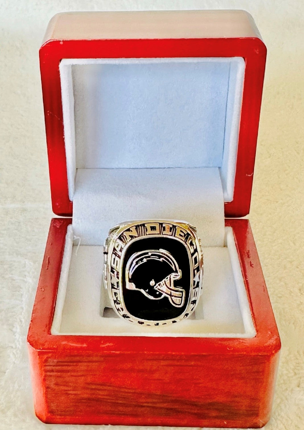 LA Chargers Team Ring Balfour W Box, US Ship NFL - EB Sports Championship Rings